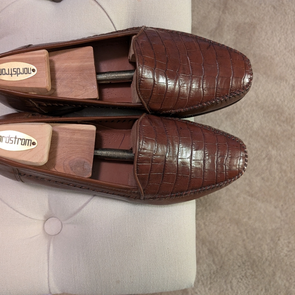 Men's luxury shoes